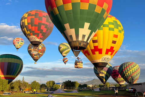 Cdmx Teotihuacan:Ballonvaart + Ontbijt + VervoerTeotihuacan: Ballonvaart