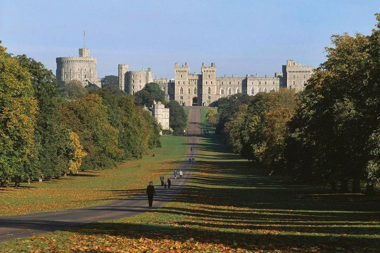 Buckingham Palace and Windsor Castle Tour