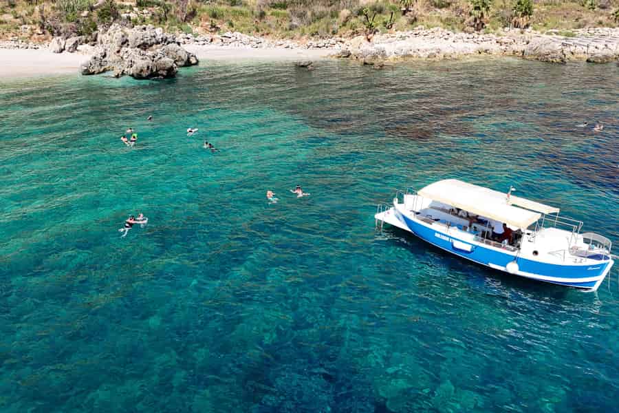 San Vito Lo Capo: Bootsfahrt mit 3 Badestopps und Snacks. Foto: GetYourGuide