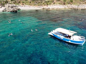 San Vito Lo Capo: Boat Trip with 3 Swimming Stops and Snacks