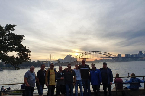 Sydney Street Food Tour: 8 Tastings & Drink by a Local Guide Sydney : 3 Hours Private Food Tasting Walking Tour