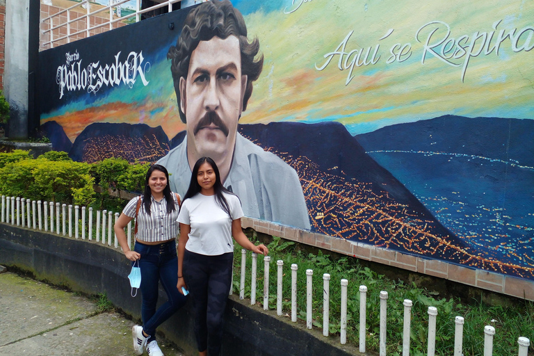 Medellin: Pablo Escobar y City Tour privado. 2 tours en 1 Medellin: pablo escobar y city tour privado. 2 tours en 1