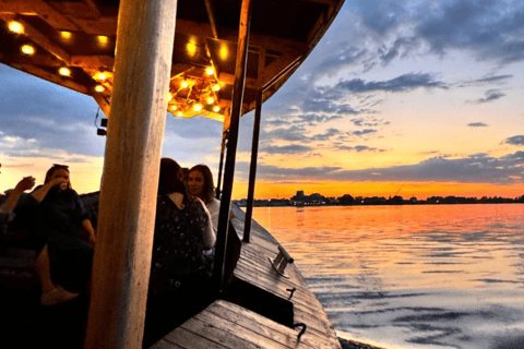 Riga: Private Boat Tour on the River Daugava