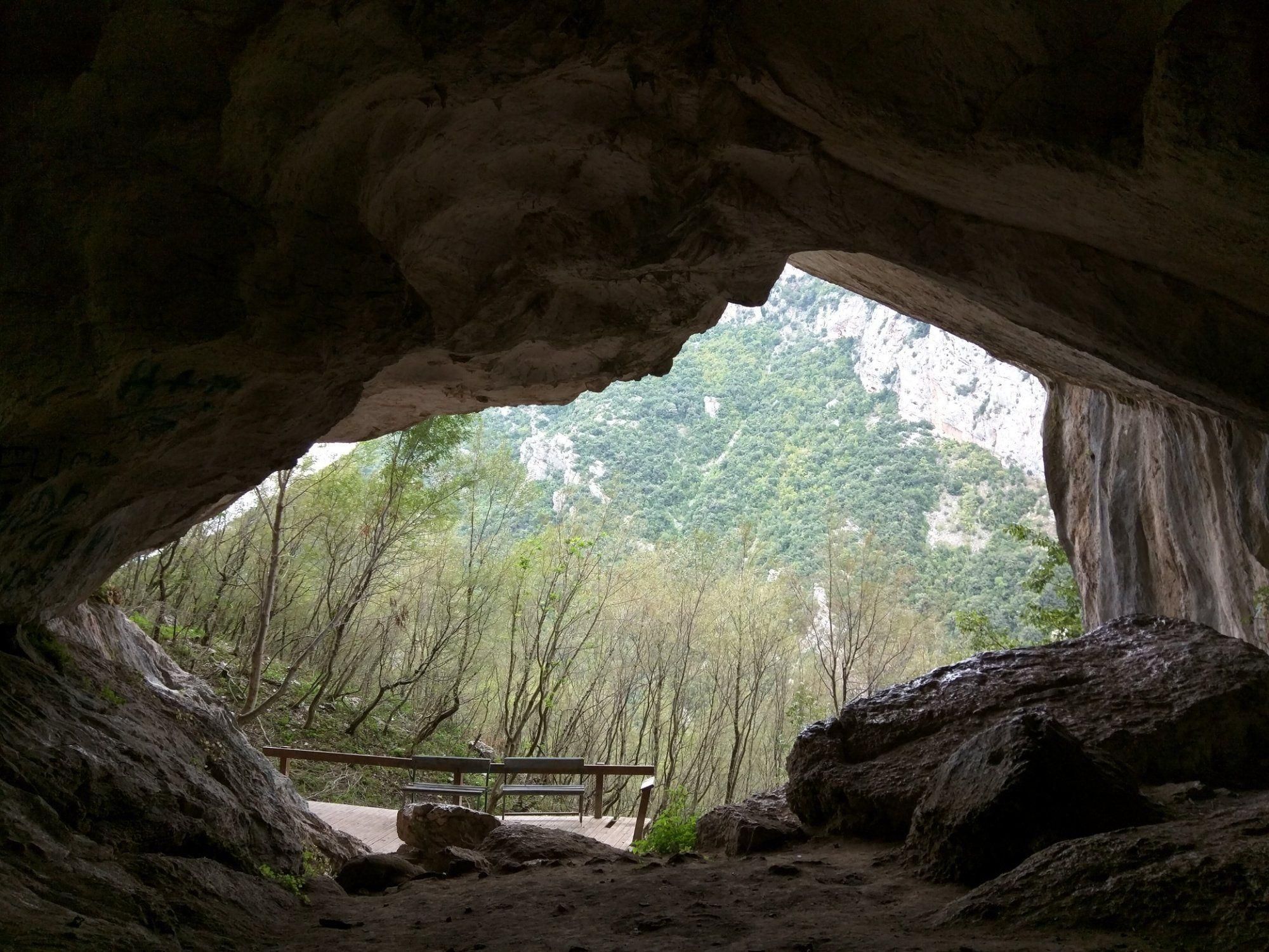 Pellumbas-Höhle & Erzen-Schlucht: Ab Tirana