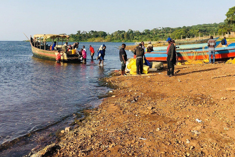Entebbe: 2-Day City Tour with Wildlife & Lake Victoria