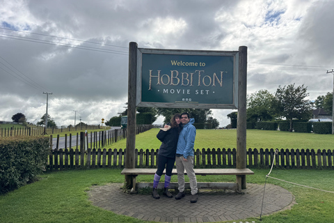 Private Day Tour - Hobbiton Movie Set, Rotorua & Treewalks