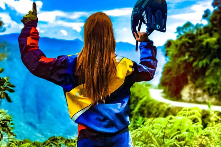 La Paz: Death Road Biking Tour Rocky Mountain RMX Bike