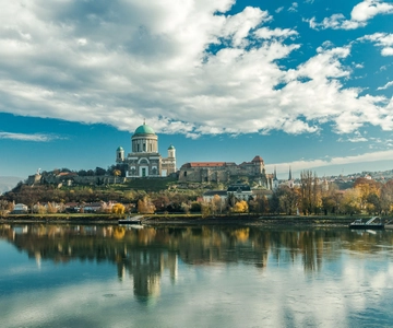 Esztergom: 1 - hour Sightseeing cruise