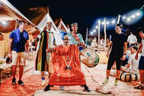 Marrakech : Uforglemmelig middag med show i Agafay-ørkenen