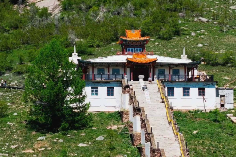 Ulaanbaatar: Guided City Tour with Private Transport