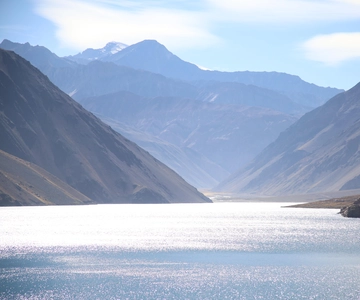Santiago: Full day Embalse del Yeso, Casa de Chocolate, picnic & Hot Springs