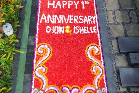 Ubud: Flower Pool Decoration with Photographer & Drone Ubud: Flower Pool Decoration with Photographer & Drone