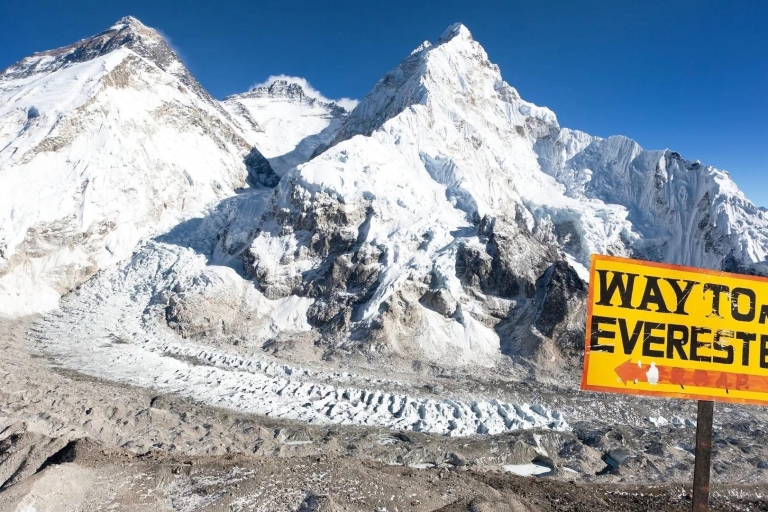 Everest Base Camp: Najwyższa góra i trekking w Nepalu