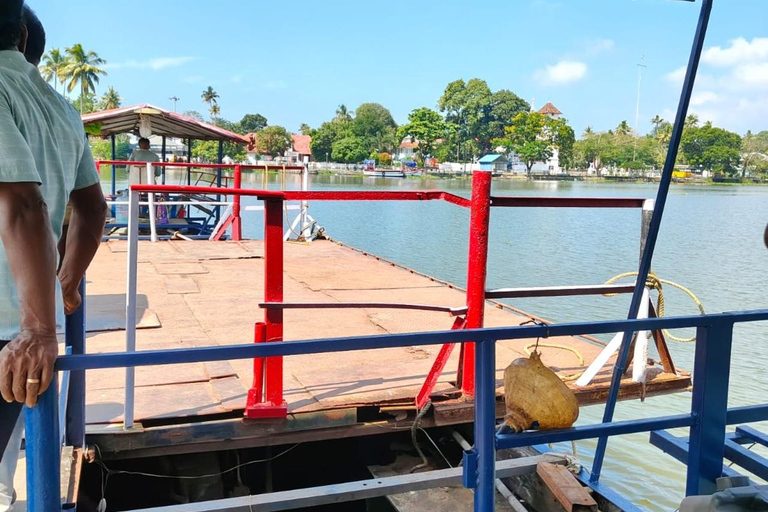 Kochi: Kadamakkudy, Cathedral & Water Metro( Fiddler Tours)