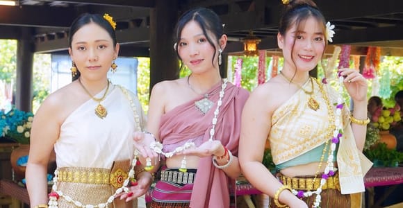 Make Your Own Traditional Thai Flower Garland-Malai workshop
