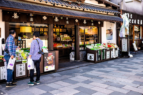 Osaka: Parco di Nara, Uji Matcha, Tempio Todaiji, Tour di un giorno in Onsen