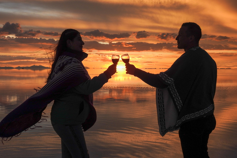 Uyuni Salt Flats & Colored Lagoons 3-Day Tour Tour with English-speaking guide