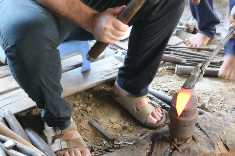 Hoi An: Knife-making Workshop with Hotel Pickup