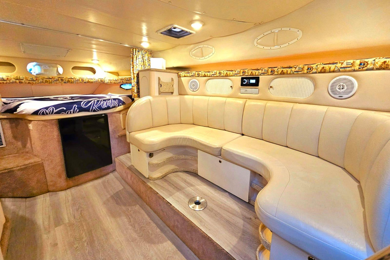 Miami: Private Yacht Cruise with Captain and Soft Drinks