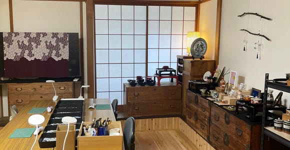 Kanazawa : atelier bijou kintsugi avec dégustation de thé