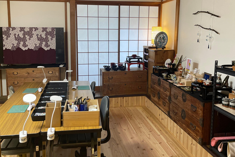 Kanazawa: Kintsugi Hana Jewelry Workshop with Tea Tasting