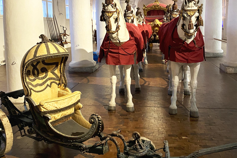 Munich Nymphenburg Palace Tickets and Tour, Carriage Museum 2-hour: Tour in German