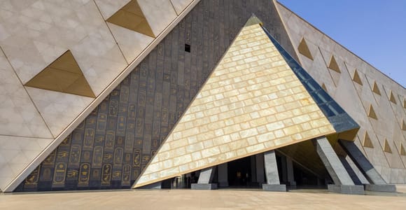 Cairo: Private Grand Egyptian Museum & Giza Pyramids Tour