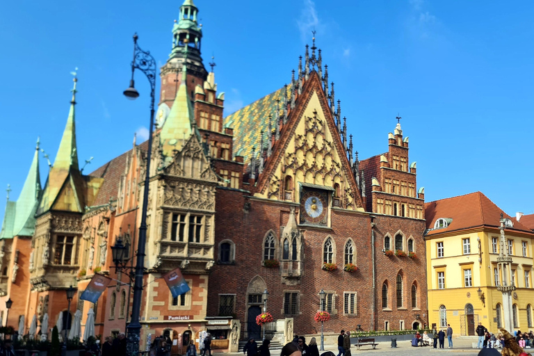 Wrocław: Boat Cruise with licensed guide only for your group Wrocław guided walking tour and closed boat cruise