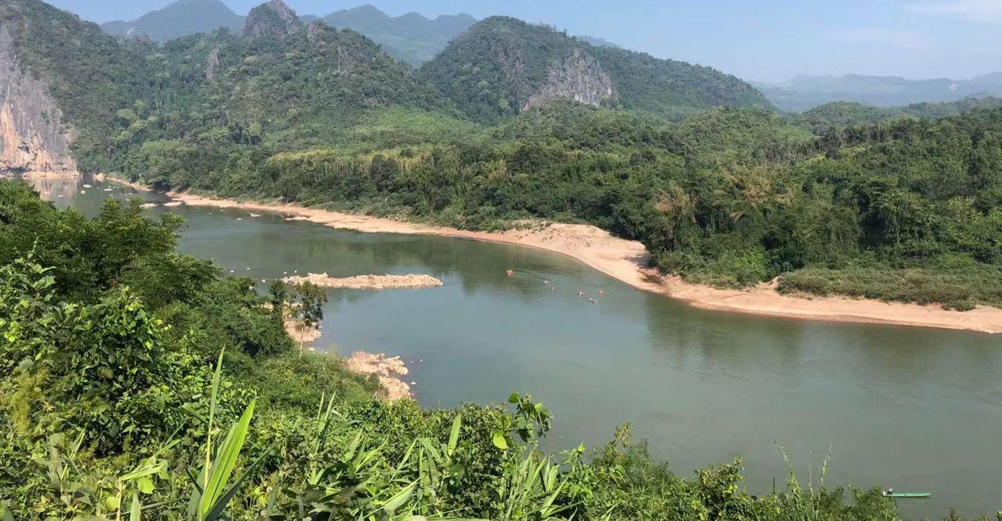 ルアン・プラバン、マウンテンバイクツアー - Hizvo