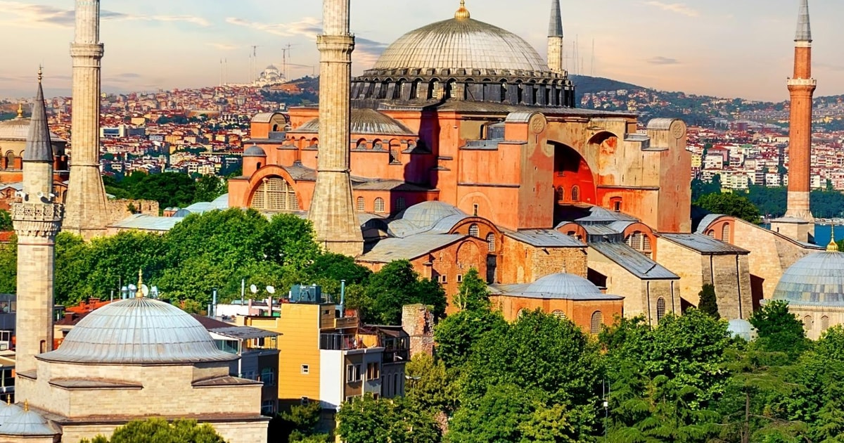 Istanbul: Hagia Sophia Guided Tour with Optional Ticket | GetYourGuide