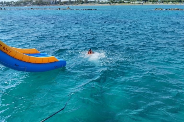Super Jumbo St. Raphael Barco con fondo de cristal - Excursión de 2,5 horasExcursión de 2,5 horas en barco con fondo de cristal, snorkel, deslizamiento y diversión