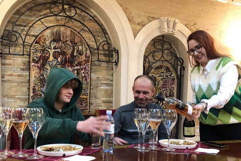 De Chisinau: complexo Old Orhei e degustação de vinhos Cricova