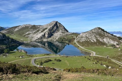 Covadonga en Meren en Occidentale kust Privé Tour