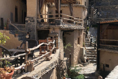 Muscat: Green Mountain with Castle, Fossil & Villages Tour