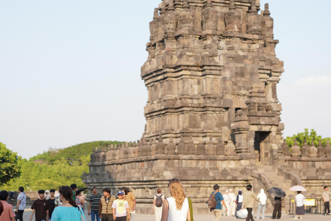 Yogyakarta: Borobudur sunrise,guarantee climb-up& Prambanan Borobudur Sunrise sharing Tour Without Ticket