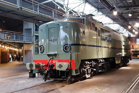 Tour privado desde Ámsterdam: Castillo de Haar y Museo del Ferrocarril