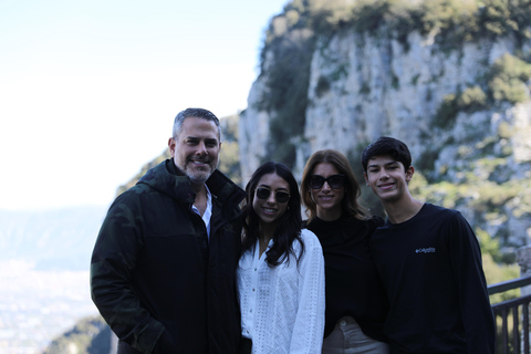 Excursion d&#039;une journée à Positano-Amalfi et Pompéi en voiture de luxe au départ de Rome