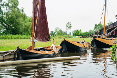 Amsterdam: Giethoorn, Volendam, and Zaanse Schans Tour