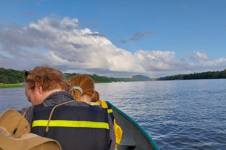 3-timmars upplevelse genom nationalparkens kanaler.