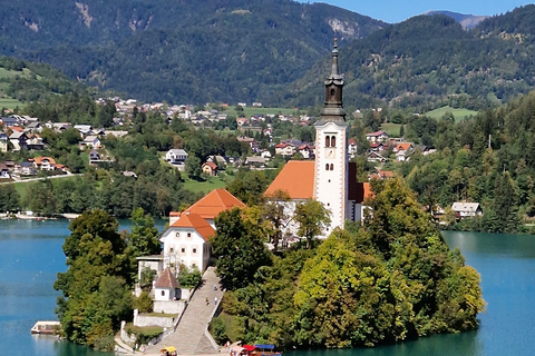 Lake Bled: Guided Hiking Tour with Optional Castle Entry