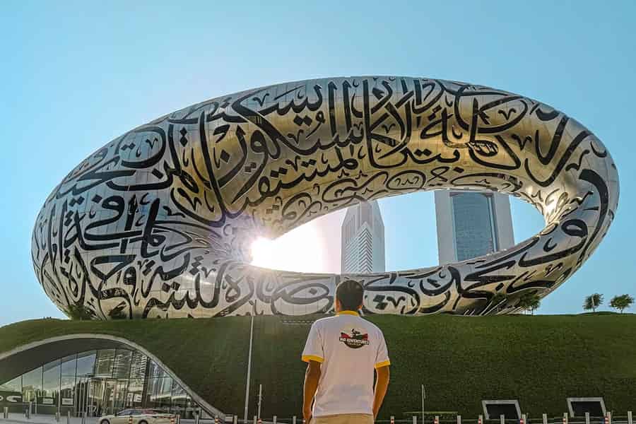 Dubai: Die charakteristische Altstadt, traditionelle Souks und traditionelle Abra. Foto: GetYourGuide Dubai: Die charakteristische Altstadt, traditionelle Souks und traditionelle Abra. Foto: GetYourGuide