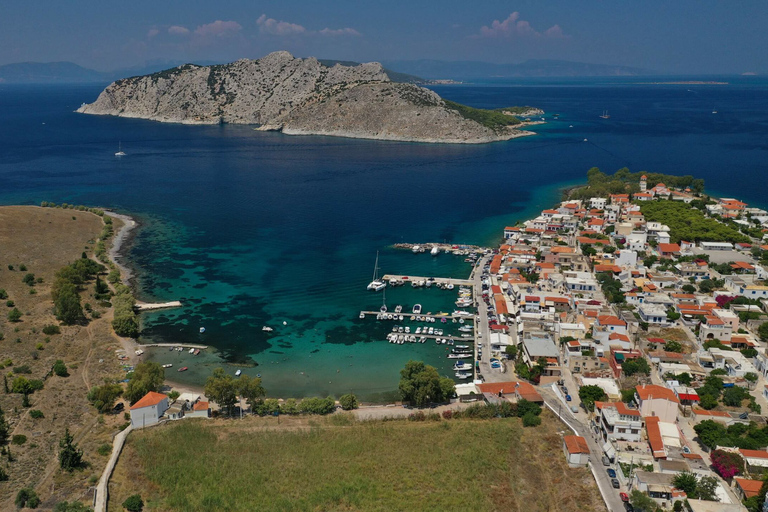 Athènes : Croisière à la nage avec déjeuner, vin et DJ live à bord