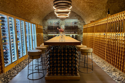 Ljubljana: Guided Food Tour with 10 Authentic Local Tastings