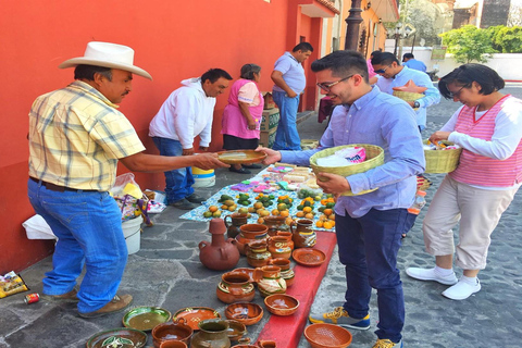 From Mexico City: Day-Trip Excursion to Tepoztlán and Tlayacapan From Mexico City: Full-Day Excursion to Tepoztlán and Tlayacapan