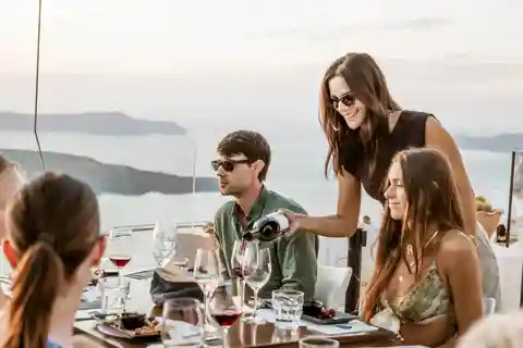 Santorin : Aventure vinicole 12 dégustations de vins, tapas et coucher de soleil