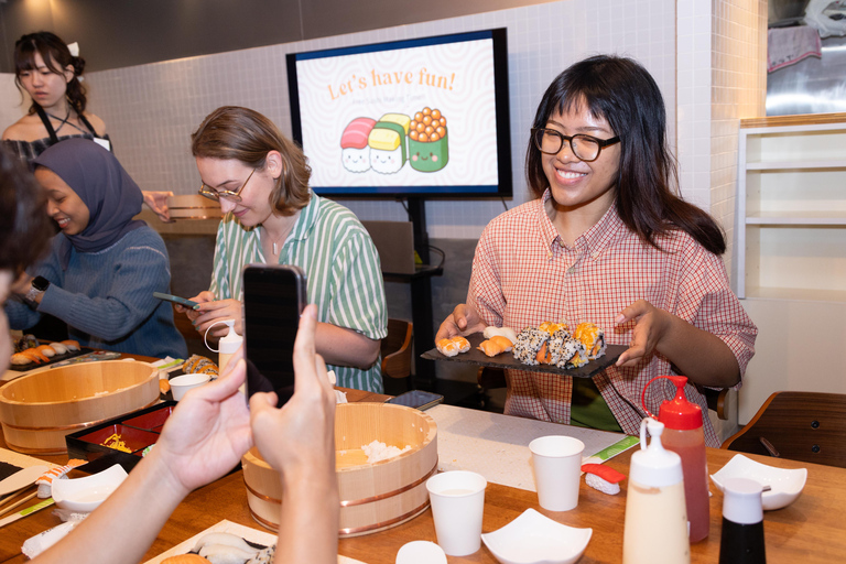 شيبويا طوكيو: دورة تحضير السوشي (نباتي/حلال)قائمة السوشي العادية (خالية من الغلوتين *تشمل الأسماك)