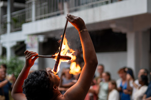 Kandy: Night Tour with Cultural Show, Buddha, & Dinner