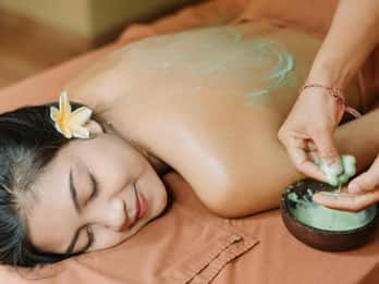 Bali - en romantisk Jimbaran Bay romantiskt spa och solnedgångsmiddag med skaldjur
