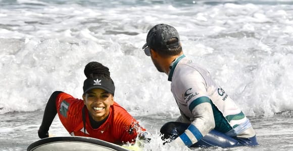 Surfing in Famara: 2 Hours of Excitement and Nature at Its Wildest