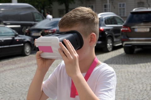 Salzburg: Geführter Stadtrundgang mit Virtual RealityGeführte VR-Tour Salzburg